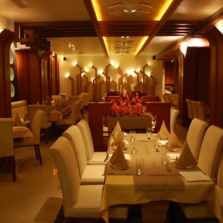 Hotel Millennium Guwahati Exterior foto